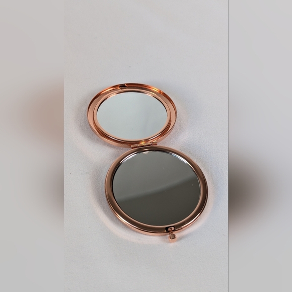 Compact Mirror Designer Inspired Cosmetic Faux Rose Gold Rhinestone Sparkle NWOT - Picture 5 of 6